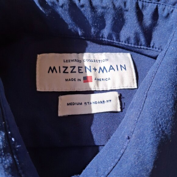 Mizzen+Main Leeward Collection Medium Standard Fit Navy Button-Up Shirt - Picture 3 of 6
